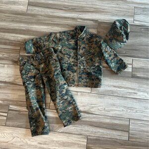 XS (4-5 years) Marine Corps Cammies Costume